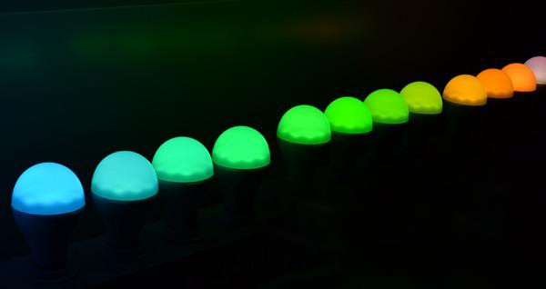 江風(fēng)益團隊再結(jié)碩果 黃光LED芯片讓世界贊嘆